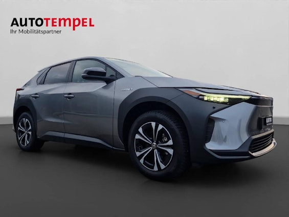 Vehicle image 3 Vehicle image 3