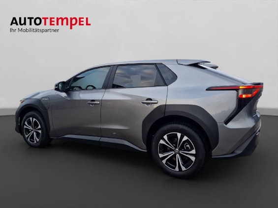 Vehicle image 2 Vehicle image 2