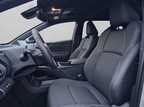 Vehicle image 8 Vehicle image 8