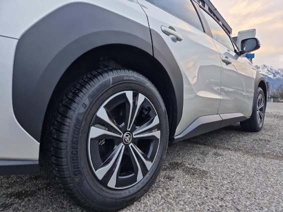 Vehicle image 15 Vehicle image 15