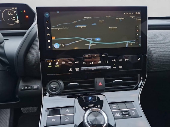 Vehicle image 11 Vehicle image 11