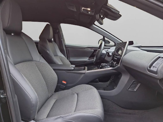 Vehicle image 9 Vehicle image 9