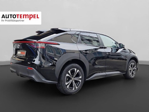 Vehicle image 5 Vehicle image 5