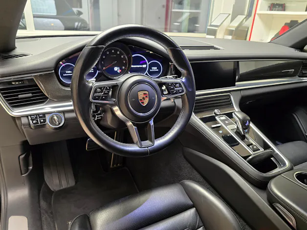 Porsche Panamera 4S PDK