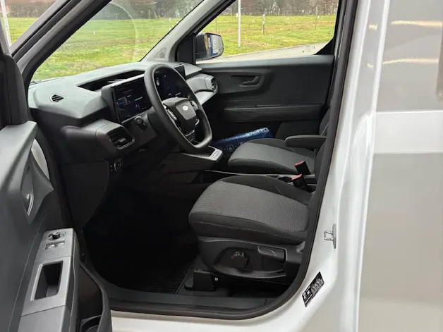 Ford E-Transit Courier Van Trend