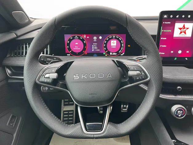 Škoda Superb Combi 2.0 TSI Sportline 4x4 DSG