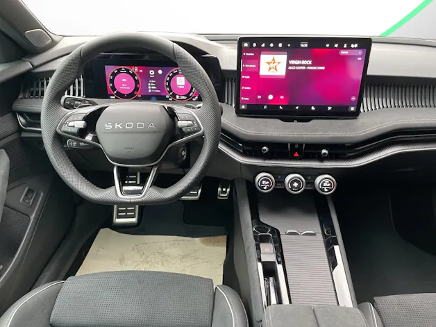 Škoda Superb Combi 2.0 TSI Sportline 4x4 DSG