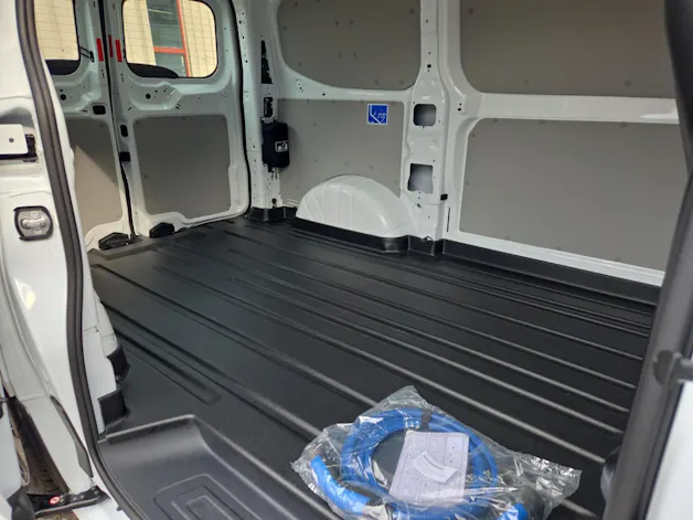 Ford E-Transit Custom Van 320 L1 Elektro Trend
