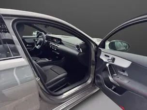Mercedes-Benz A 200 7G-DCT