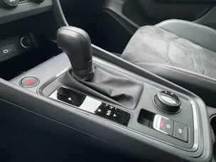 Cupra Ateca 1.5 TSI *** ANHÄNGERKUPPLUNG & PANORAMADACH ***