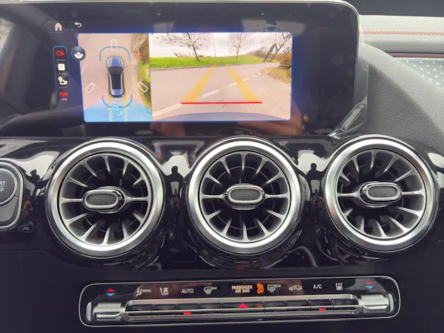 Mercedes-Benz EQA 300 66,5kWh 4Matic Excellence