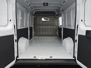 Peugeot Boxer 2.2 HDI 335 L3H2