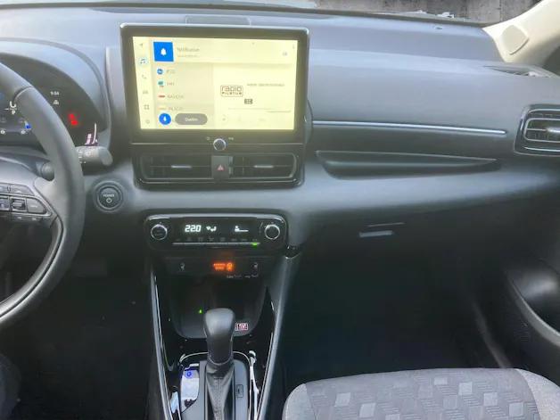 Toyota Yaris 1.5 VVT-i HSD Trend
