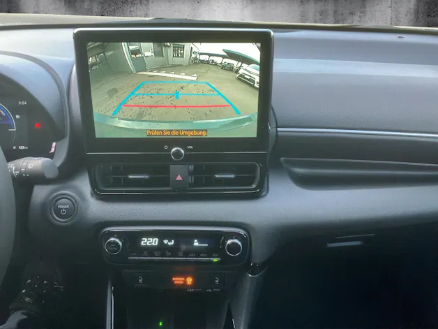 Toyota Yaris 1.5 VVT-i HSD Trend