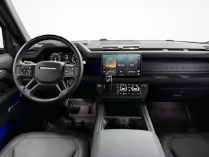Land Rover Defender 110 3.0 D I6 300 X-Dynamic HSE