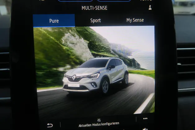 Renault Captur 1.6 E-Tech Plug-in iconic