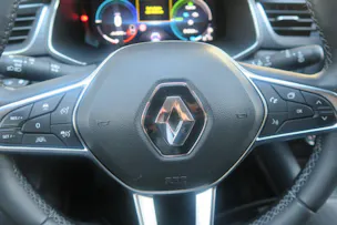Renault Captur 1.6 E-Tech Plug-in iconic