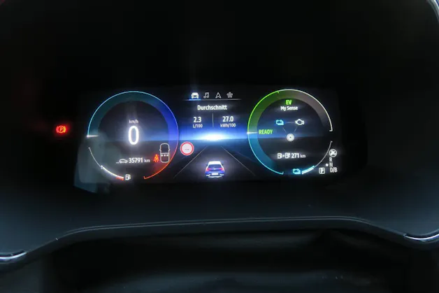 Renault Captur 1.6 E-Tech Plug-in iconic
