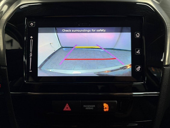 Vehicle image 18 Vehicle image 18