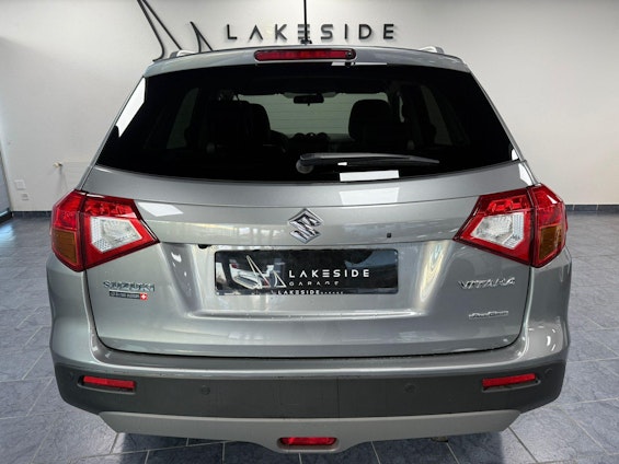 Vehicle image 4 Vehicle image 4