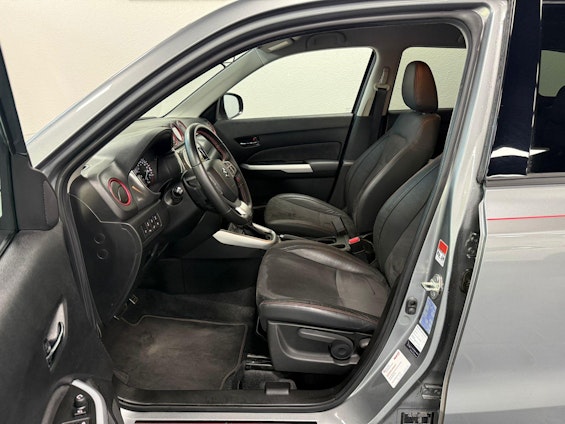 Vehicle image 9 Vehicle image 9