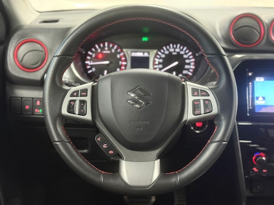 Vehicle image 14 Vehicle image 14