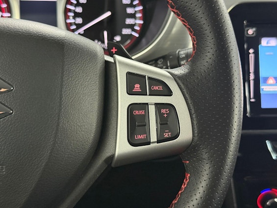 Vehicle image 16 Vehicle image 16