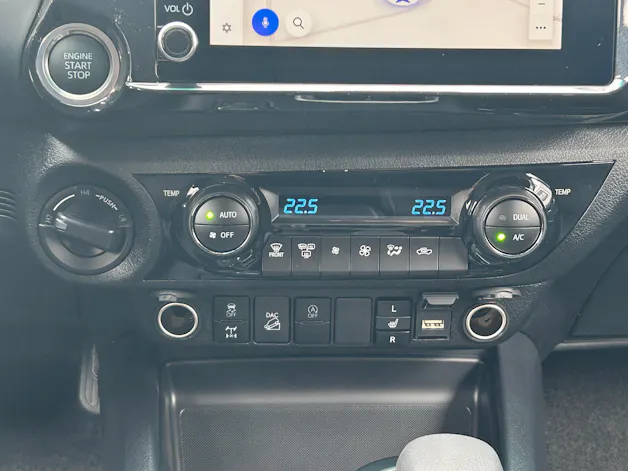 Toyota Hilux Double Cab.-Pick-up 2.8 D-4D MHEV 204 Style