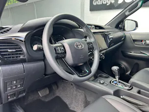 Toyota Hilux Double Cab.-Pick-up 2.8 D-4D MHEV 204 Invincible