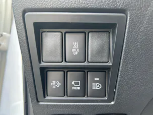Toyota Hilux Double Cab.-Pick-up 2.8 D-4D MHEV 204 Invincible