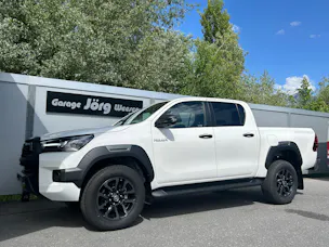 Toyota Hilux Double Cab.-Pick-up 2.8 D-4D MHEV 204 Invincible