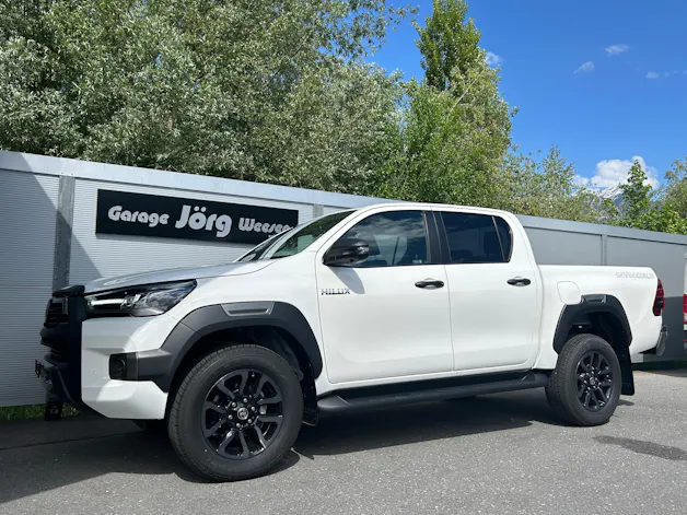 Toyota Hilux Double Cab.-Pick-up 2.8 D-4D MHEV 204 Invincible
