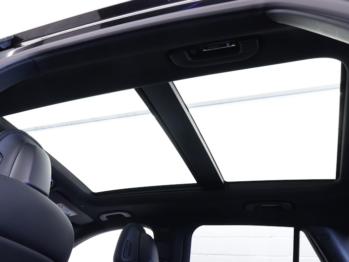 Vehicle image MERCEDES-BENZ GLC 400