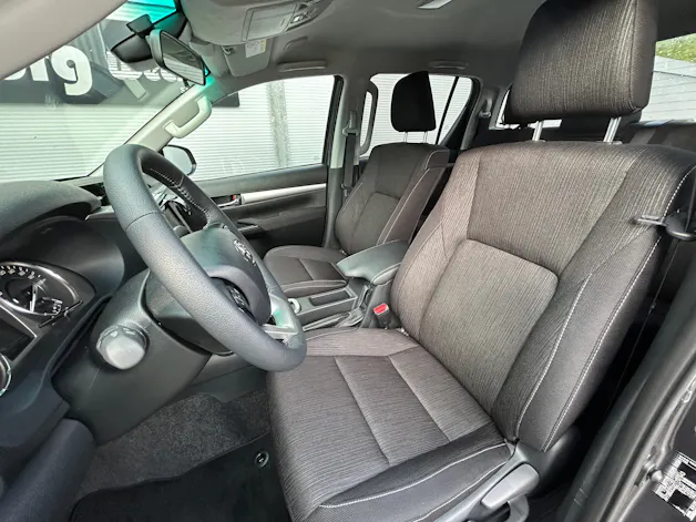Toyota Hilux Double Cab.-Pick-up 2.4 D-4D 150 Style