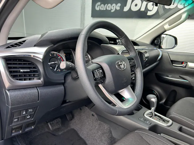 Toyota Hilux Double Cab.-Pick-up 2.4 D-4D 150 Style