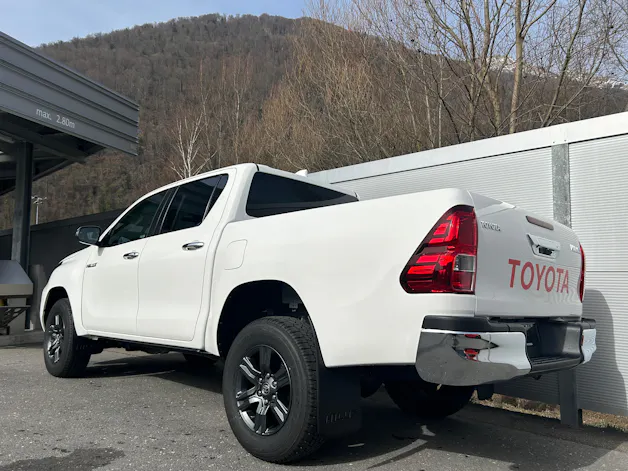 Toyota Hilux Double Cab.-Pick-up 2.4 D-4D 150 Style