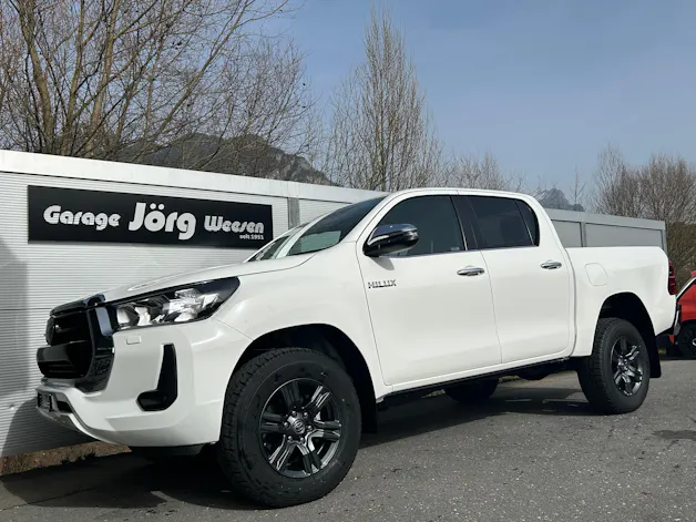 Toyota Hilux Double Cab.-Pick-up 2.4 D-4D 150 Style