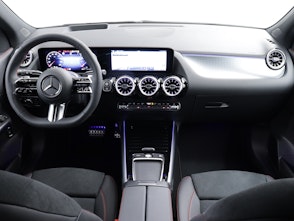 Vehicle image MERCEDES-BENZ GLA 200 Night Star AMG Line