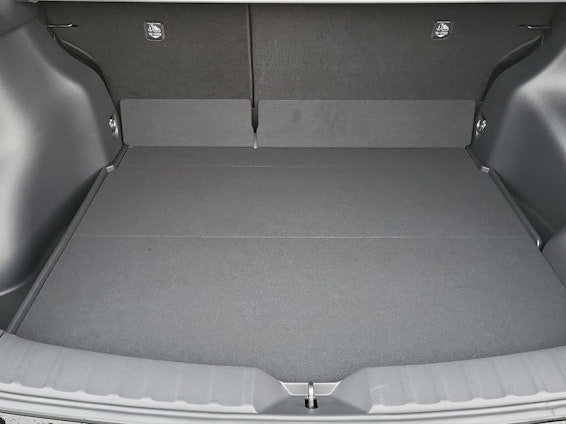 Vehicle image 15 Vehicle image 15