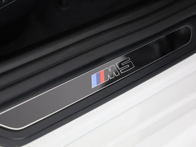 BMW M5 xDrive Touring