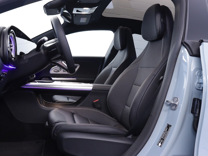 immagine del veicolo MERCEDES-BENZ CLA 220