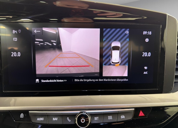 Vehicle image 9 Vehicle image 9