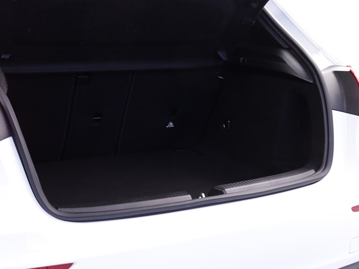 Vehicle image MERCEDES-BENZ A 180