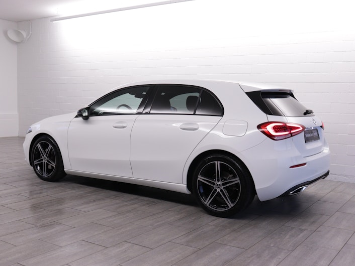 Vehicle image MERCEDES-BENZ A 180