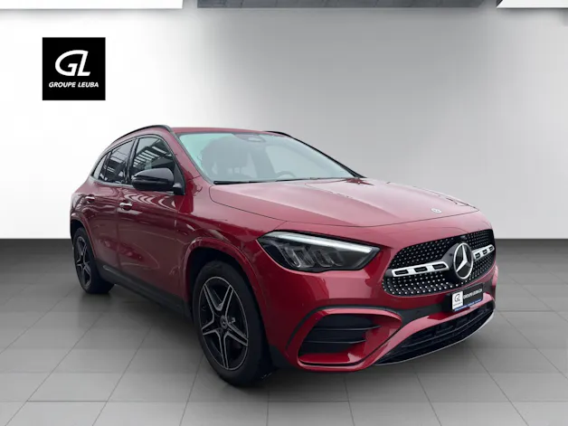 Mercedes-Benz GLA 220 4Matic 8G-DCT