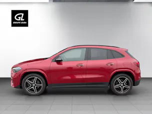Mercedes-Benz GLA 220 4Matic 8G-DCT