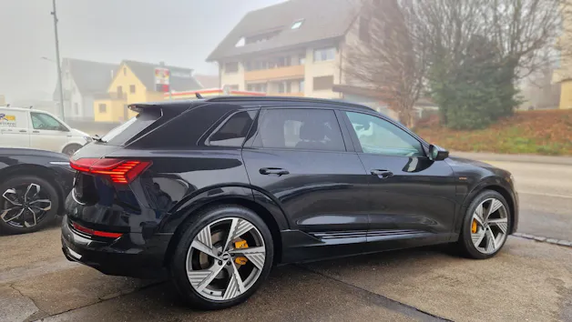 Audi e-tron 55 S Line Black Edition quattro