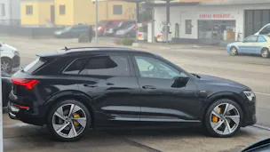 Audi e-tron 55 S Line Black Edition quattro