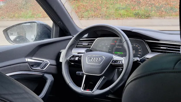 Audi e-tron 55 S Line Black Edition quattro