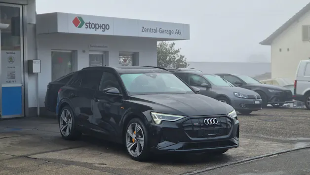 Audi e-tron 55 S Line Black Edition quattro